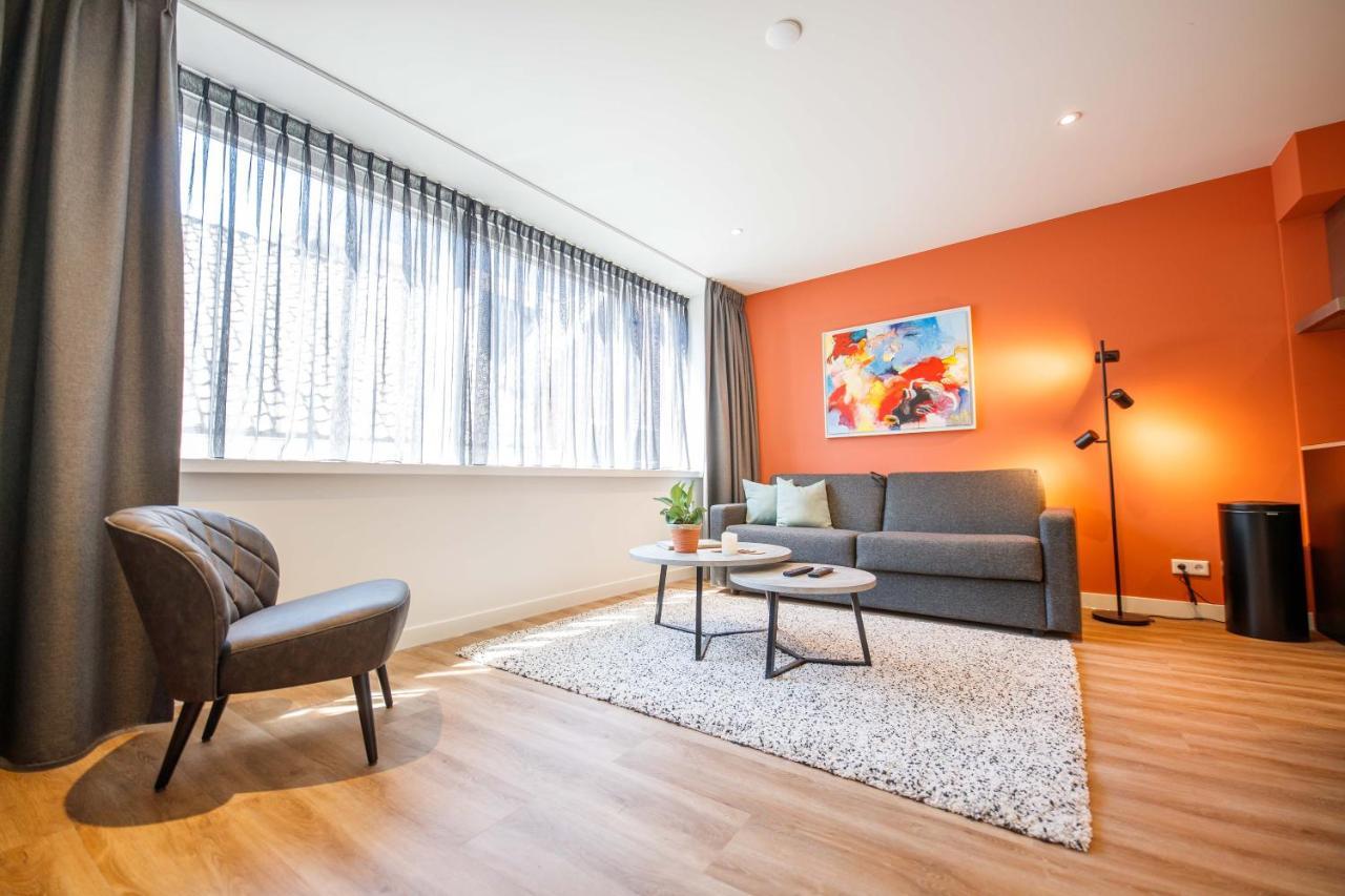 Trendy Design 55m2 With Balcony - Db6b Apartment *